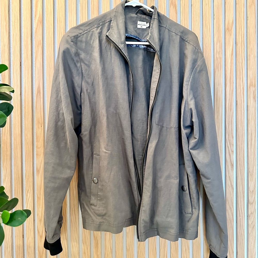 Lightweight Bomber Jacket
